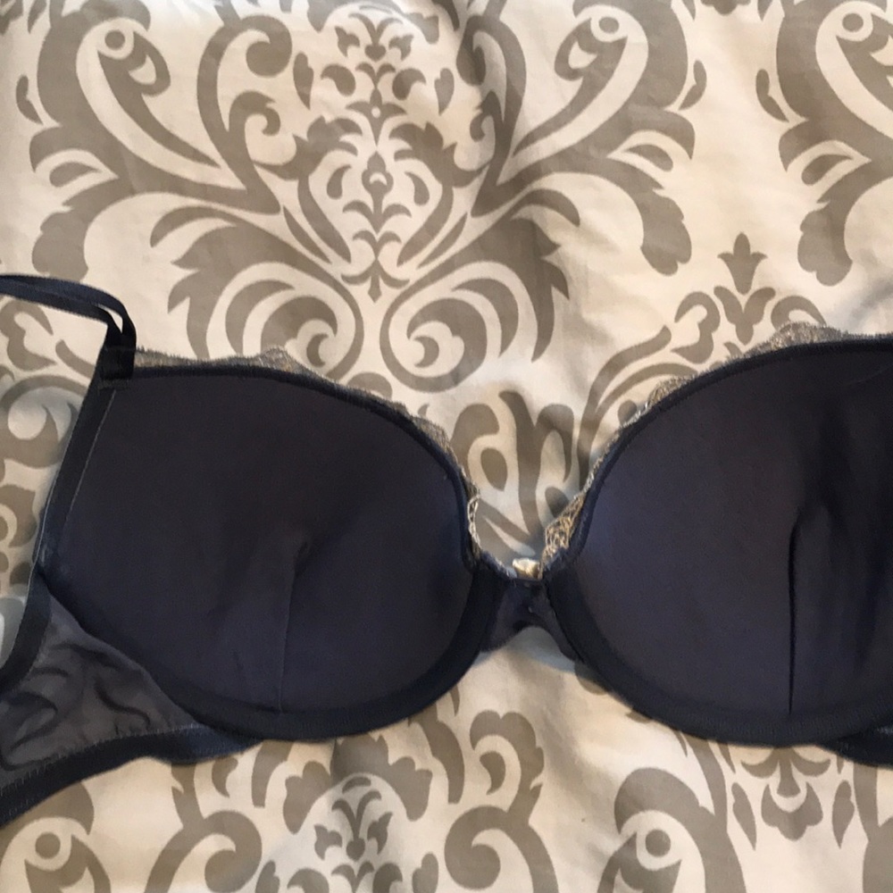 Make + Model Blue Underwire Bra 36c - image 5